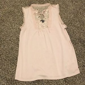 Express lace accent blush/mauve top EUC XS